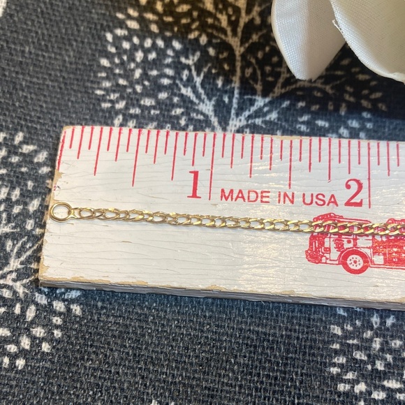 Elegant 14K (Solid) Yellow Gold Bracelet with Charm - Picture 3 of 7